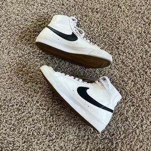 Nike Blazer mid ‘77.